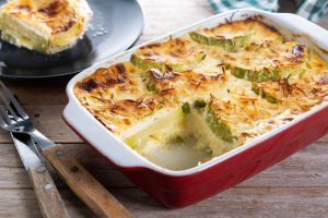 Grčka musaka: Na prvi pogled izgleda kao naša, ali… (RECEPT+VIDEO)