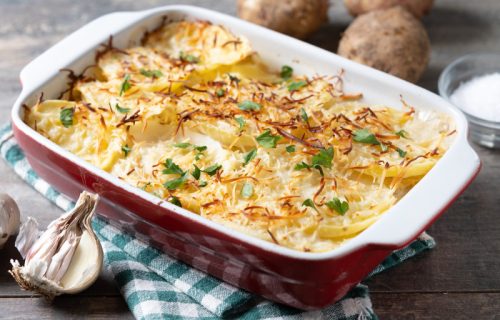 Pljeskavice od kupusa iz rerne: Originalni recept, inspirisan burgerima (RECEPT+VIDEO)