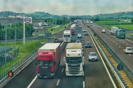 Kilometarske kolone na autoputu bez vidljivog razloga, ali objašnjenje postoji