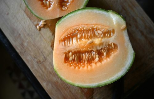 Osvežavajuća salata od leblebija, dinje i fete (RECEPT+VIDEO)