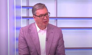 (UŽIVO) Vučić: Najvažnije mi je da razgovaram sa ljudima, uvek iz tih razgovora nešto naučim