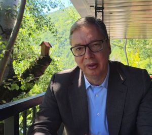 Vučić: Ukoliko lista “Ujedinjena Srbija“ izgubi na izborima, iste večeri pružamo ruku blokaderima