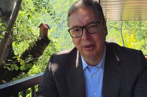 Vučić: Ukoliko lista "Ujedinjena Srbija“ izgubi na izborima, iste večeri pružamo ruku blokaderima