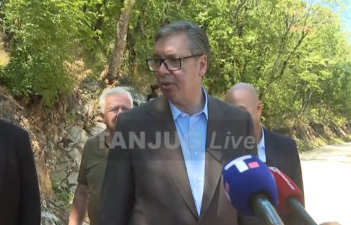 (UŽIVO) Vučić na otvaranju velelepnog staklenog vidikovca na Kablaru