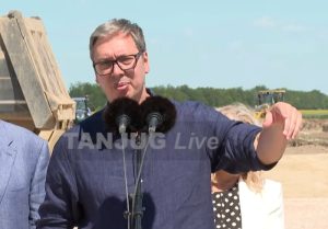 “Ništa nije postojalo, sve su izmislili”: Vučić: upozorio da će slučaj “zvučni top” dobiti sudski epilog