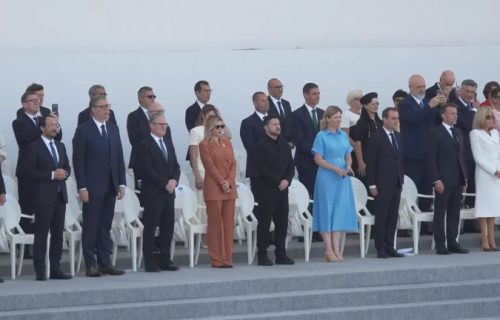 Vučić u prvom redu na vojnoj paradi u Parizu: Velika čast za predsednika Srbije