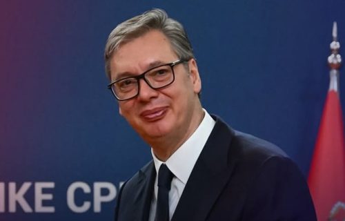 Poruka Vučića o izborima: "Građani će birati između debakla ili Srbije koja pobeđuje"