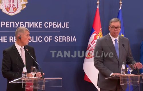 (UŽIVO) Vučić i Babiš se obraćaju posle sastanka u Palati Srbija