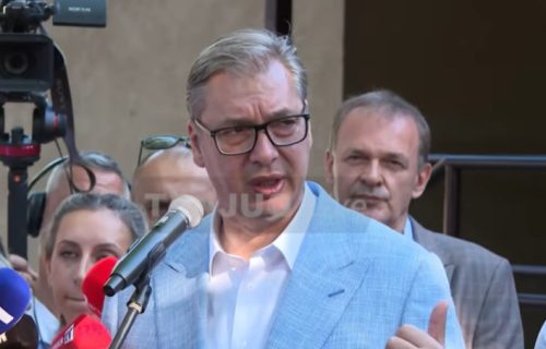 Vučić u poseti selu Vasilj kod Knjaževca, obilazi mobilnu ambulantu