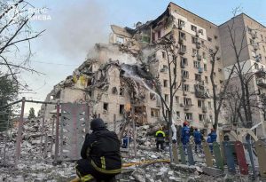 Strašan udar na Kijev, najmanje 11 mrtvih: Sručilo se 60 raketa i više od 100 dronova, šteta je ogromna