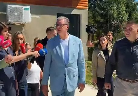 (UŽIVO) Vučić obilazi jugozapad Srbije: "Menjamo krvnu sliku ovog kraja, put do Crne Gore što pre"