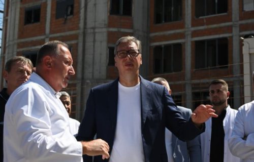(UŽIVO) Vučić obilazi Raški okrug: "Uvek sam odano služio svim građanima i Srbiji" (VIDEO)