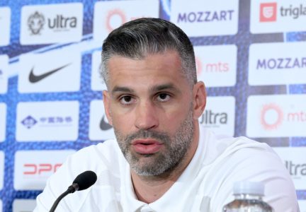 Alimpijević objasnio situaciju oko Bogdanovića: “Bogdan je želeo da igra, ali klub nije bio za to”