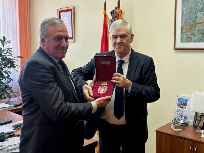 Srbi se udružili da pomognu rumunskom železničaru koji je 1999. zaustavio NATO konvoj
