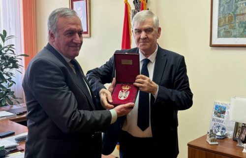 Srbi se udružili da pomognu rumunskom železničaru koji je 1999. zaustavio NATO konvoj