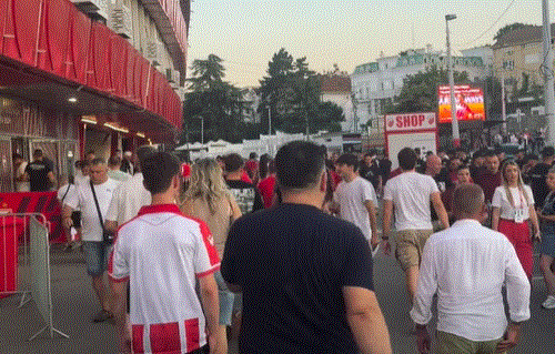 Crveno-bela invazija: Veliki broj navijača kreće se ka "Marakani" (VIDEO)