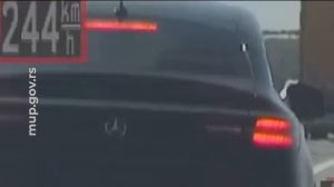 Tri vozača sankcionisana zbog nasilničke vožnje: Vozili brže od 200 kilometara na sat