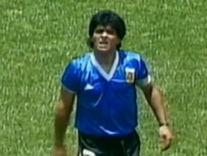 Neverovatna cifra za fudbalsku loptu: Prodata za velike pare, a razlog je Maradona