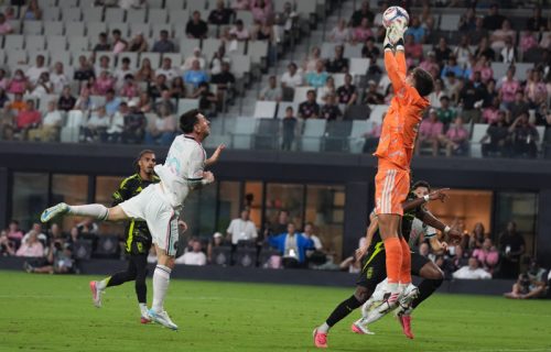 MLS u znaku fudbalskih velikana: Mesi dobio ovacije, Levandovski golovima pokazao klasu (VIDEO)