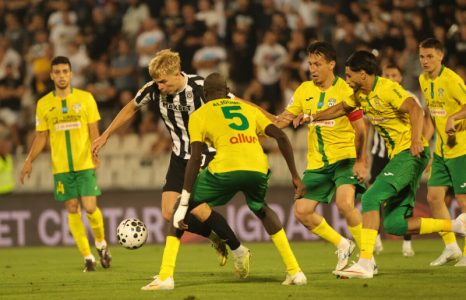 Strašan gol, Partizan šokiran: Nije dobro, Tobol poveo već na početku (VIDEO)