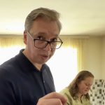 Tako se čuva srpsko ognjište, Vučić posetio domaćinstvo Nikolića: Naše porodice su najveće bogatstvo