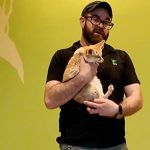 U Bronx ZOO vrtu, postoji prostorija u kojoj životinje slobodno šetaju među posetiocima (VIDEO)