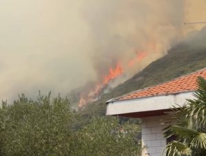 Pakao u Herceg Novom, formiran Krizni štab: Požar opet van kontrole, situacija kritična
