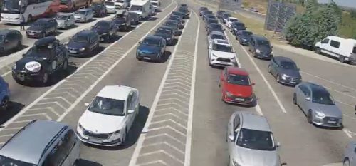 Počele gužve na granicama: Na Gradini se čeka 60 minuta, evo gde su još zastoji