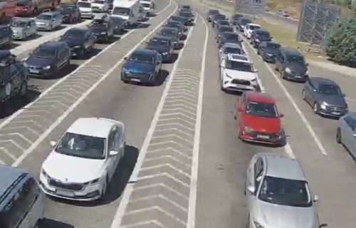 Počele gužve na granicama: Na Gradini se čeka 60 minuta, evo gde su još zastoji