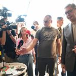 (UŽIVO) Vučić obilazi vinariju "Cvetković" u Stanjevu kod Aleksandrovca: Predsednik u poseti Rasinskom okrugu (VIDEO)