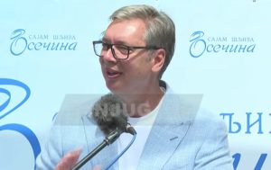 (UŽIVO) Vučić se obraća na otvaranju Sajma šljiva u Osečini: “Šljiva je odavno postala stub srpske poljoprivrede” (VIDEO)