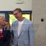 (UŽIVO) Vučić u obilasku preduzeća "Krušik-Plastika": "Naš je cilj da imate što više zaposlenih" (VIDEO)
