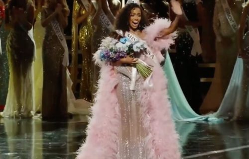 Istorijska noć za Miss USA: Prvi put krunu ponela udata majka (VIDEO)