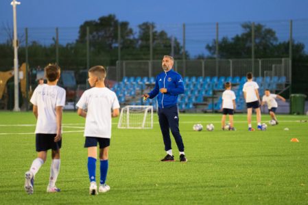 Počeo prvi NIKA CUP: Mladi fudbaleri iz Srbije, regiona i Evrope na terenima u Beogradu