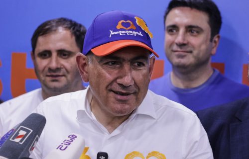 Pašinjan ponovo imenovan za premijera Jermenije posle ostavke cele vlade