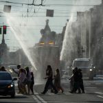 Paklene vrućine pokosile Beograđane: Zbog nesnosne žege gubili svest po ulici i padali sa kvadova