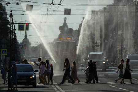 Paklene vrućine pokosile Beograđane: Zbog nesnosne žege gubili svest po ulici i padali sa kvadova