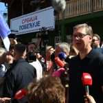Vučić poručio iz Temske: "Biće značajno povećanje penzija, plata, minimalca"