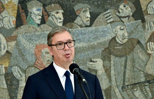 (UŽIVO) "Srbi su digli glavu i neće da ćute": Vučić odgovara na pitanja novinara nakon prijema sportista