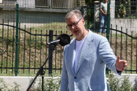 Vučić žestoko po KFOR-u: Najlošiji razgovor Mojsilovića i Ulutaša, jasno je s kim imamo posla