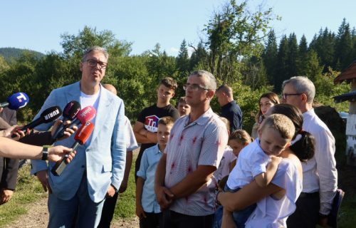 Nemojte da mi delite ljude po veri, za mene su svi građani jednaki: Predsednik reagovao na diskriminaciju