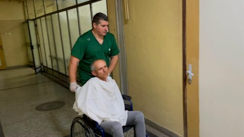 Nenad Rašković sa teškim povredama u KBC Kosovska Mitrovica: “Vezali me za bukvu i tukli me crevom”
