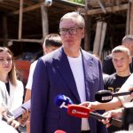 "Država će pomagati i posle četvrtog deteta": Vučić najavio nove mere za velike porodice