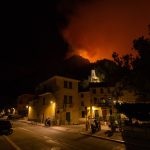 Požari besne u Srbiji i regionu: U Crnoj Gori branili kuće "živim zidom", teško oko Nevesinje i na Braču