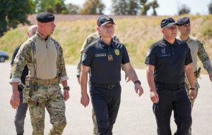 Direktor policije u poseti SAJ-u: Elitna jedinica temelj sigurnosti i bezbednosti građana Srbije