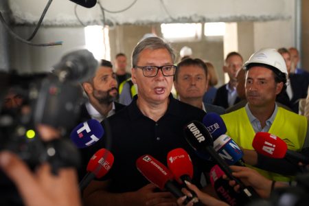 (UŽIVO) Vučić stigao na mesto izgradnje “Tiršove 2”: “Biće najveća bolnica za decu u jugoistočnoj Evropi” (VIDEO)