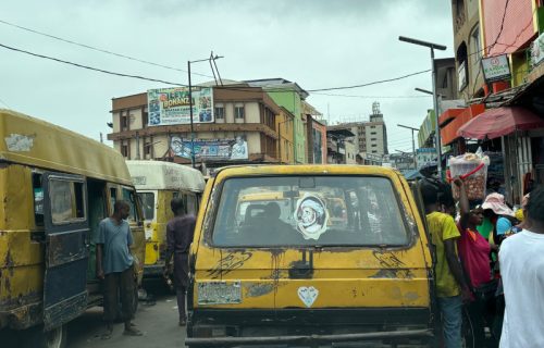 Više od 60 vernika oteto iz džamije u Nigeriji