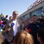 "Sada ne mora da bira hrana ili lek": Presrećna žena zahvalila se Vučiću zbog nižih cena