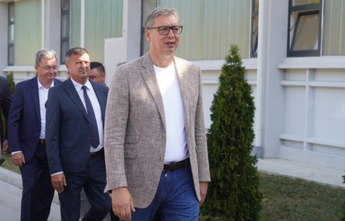 (UŽIVO) Predsednik Vučić obilazi Toplički okrug: "Moj posao je da kažem istinu i da čuvam državu" (VIDEO)