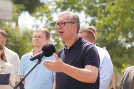 “Svi znaju da su putevi u Srbiji dobri”: Vučić očekuje prihod od putarina i do 600 miliona evra